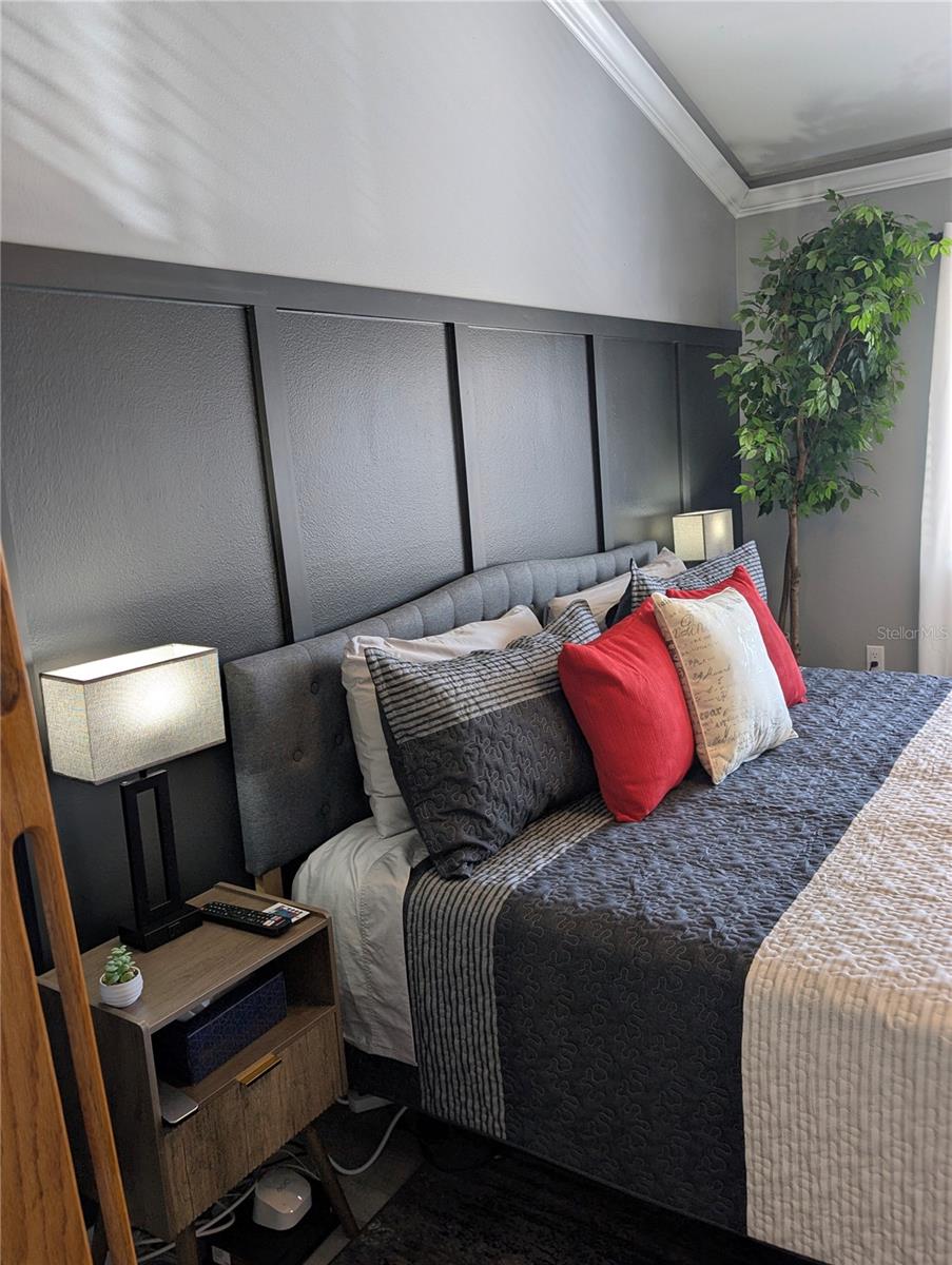 Listing photo id 0 for 1955 Abrico Drive 4