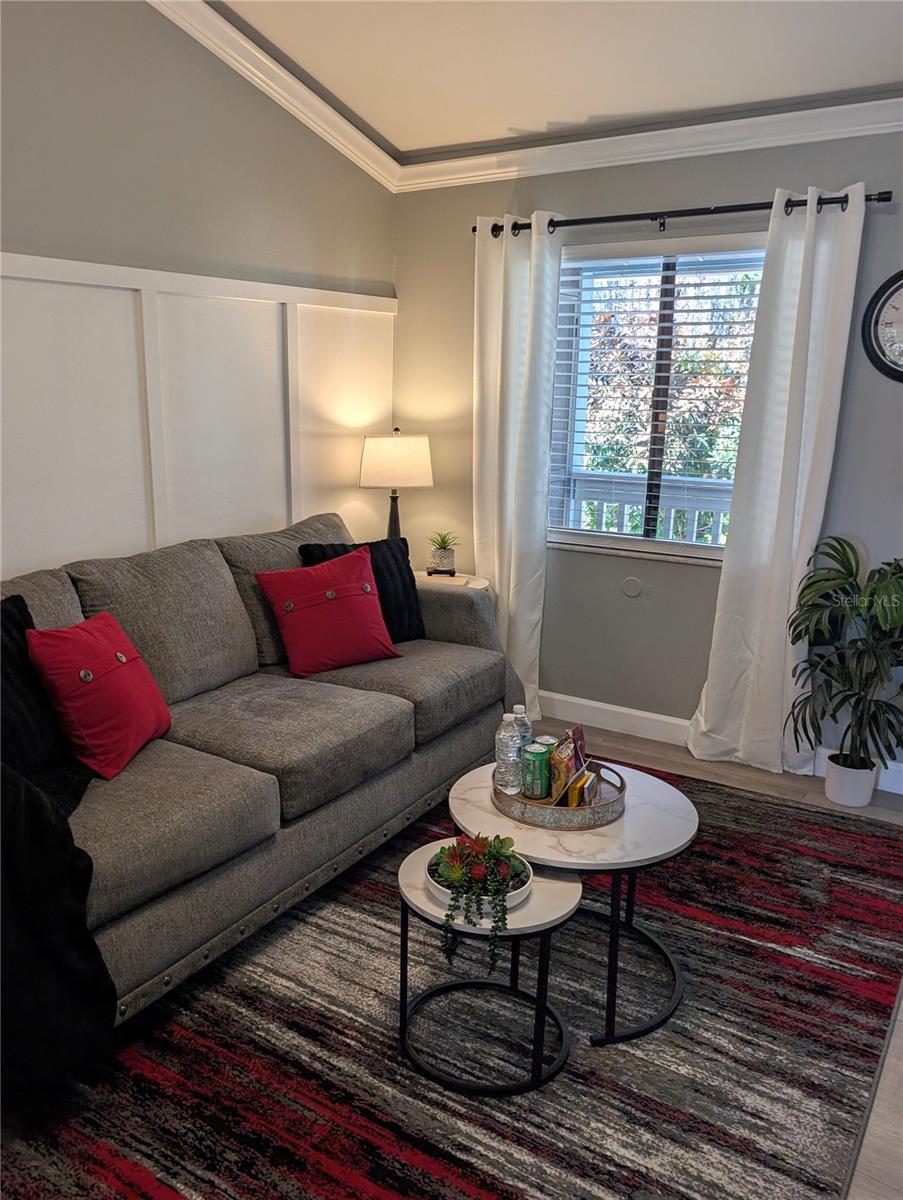 Listing photo id 18 for 1955 Abrico Drive 4