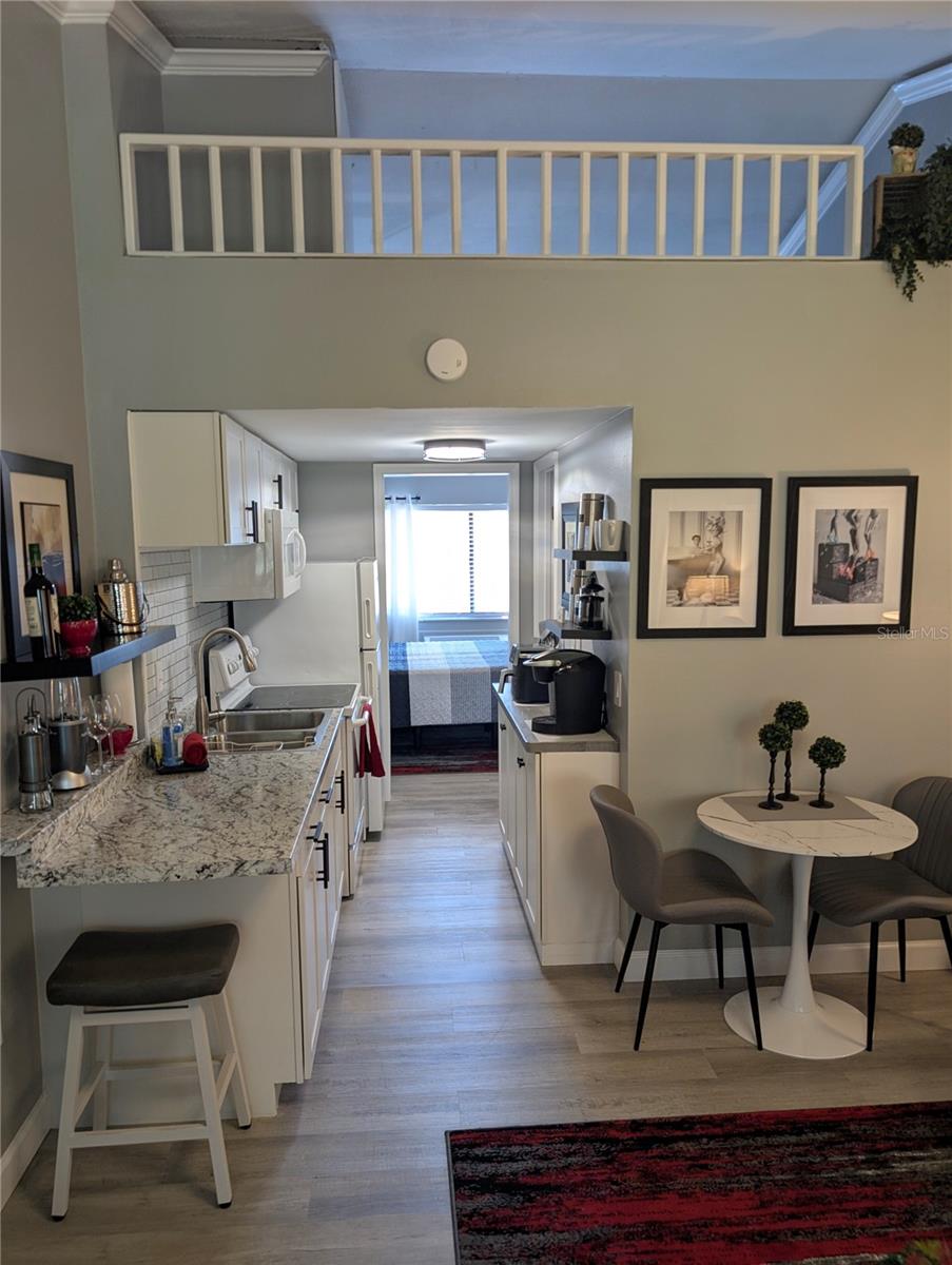 Listing photo id 26 for 1955 Abrico Drive 4