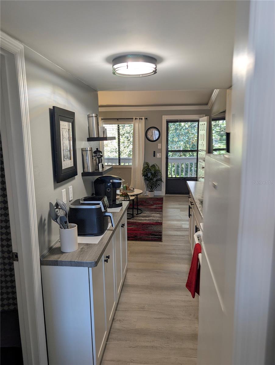 Listing photo id 30 for 1955 Abrico Drive 4