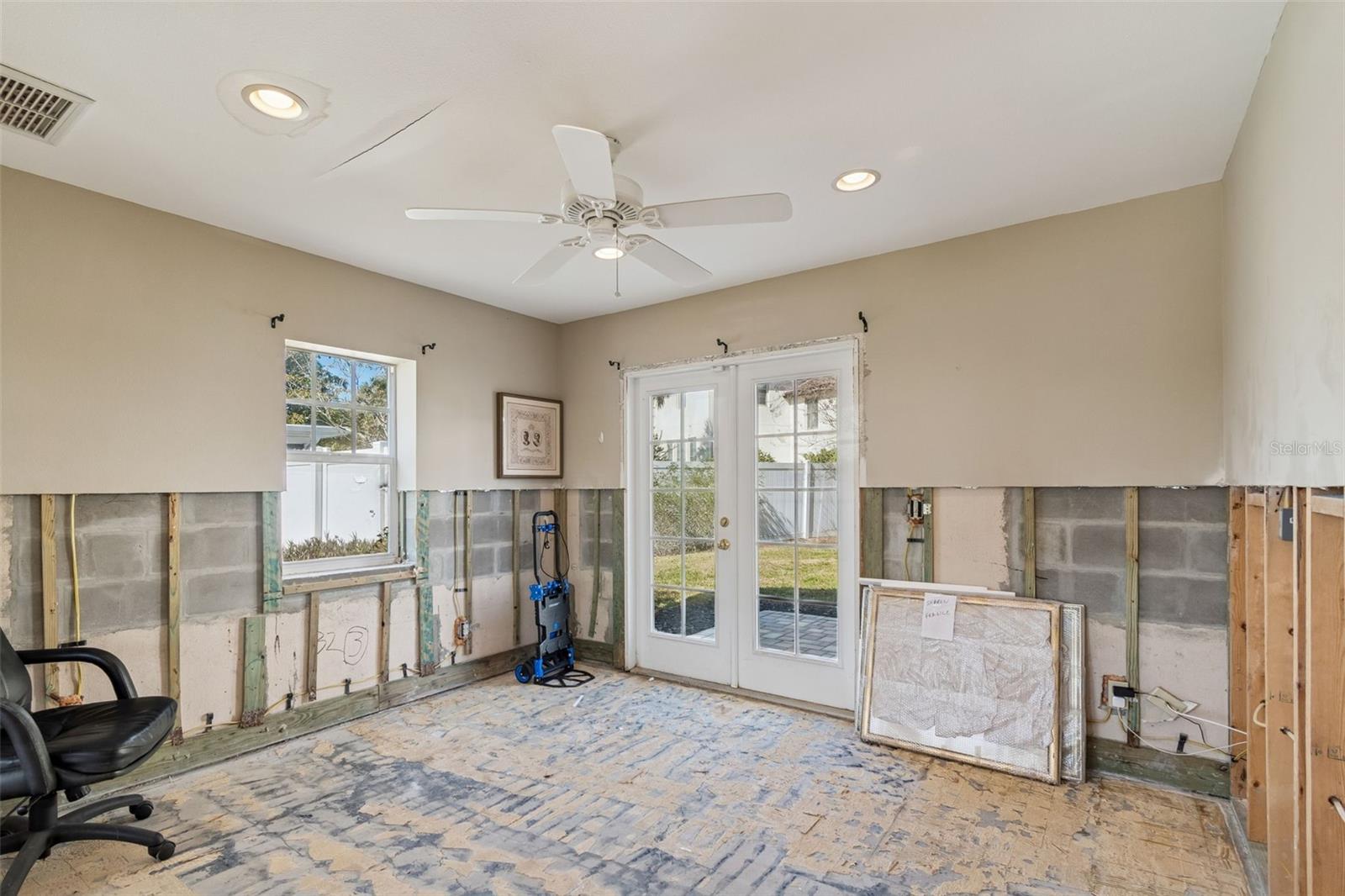 Image 14 of 64 For 19 Sandpiper Road