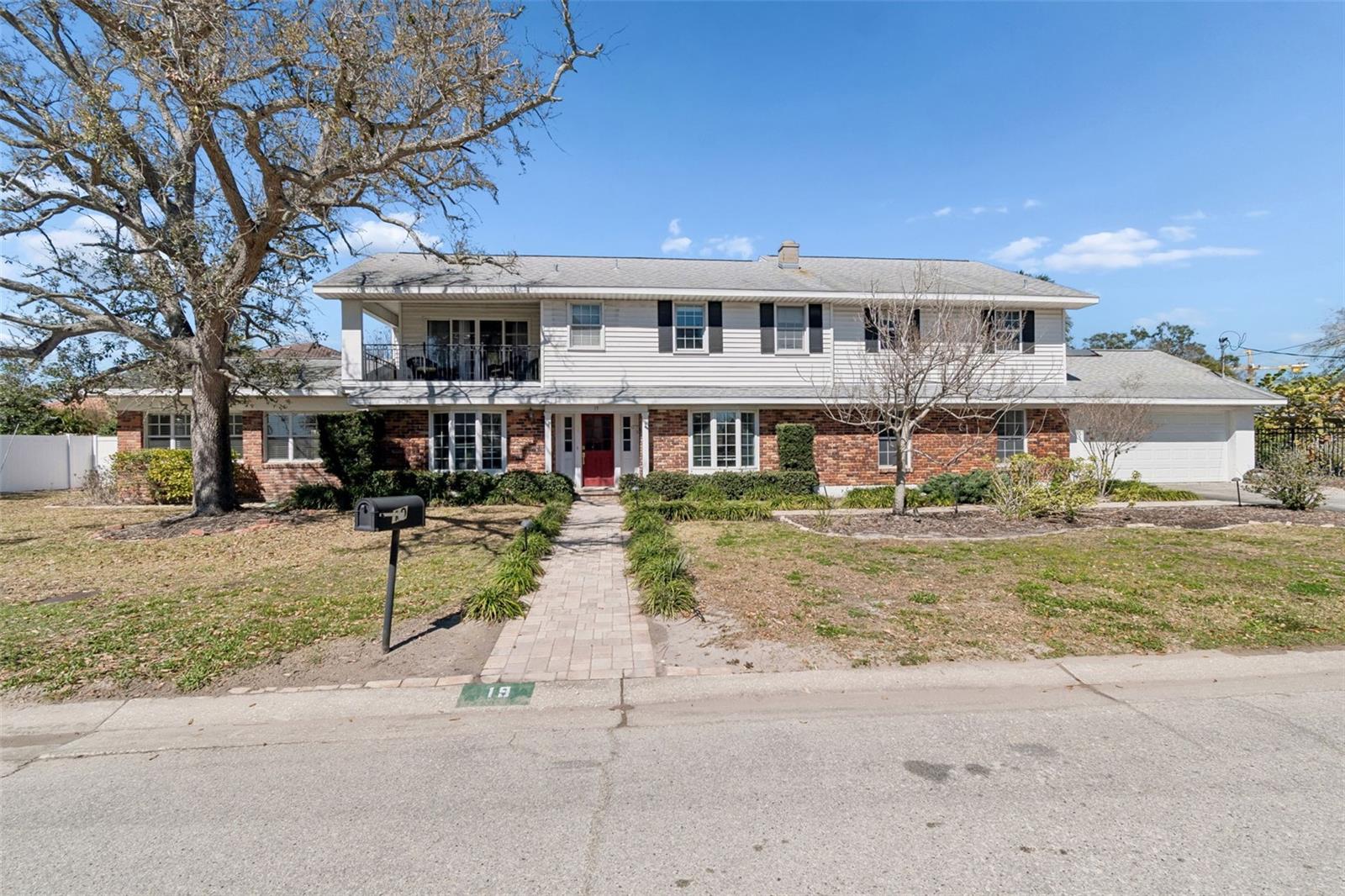 Image 2 of 64 For 19 Sandpiper Road