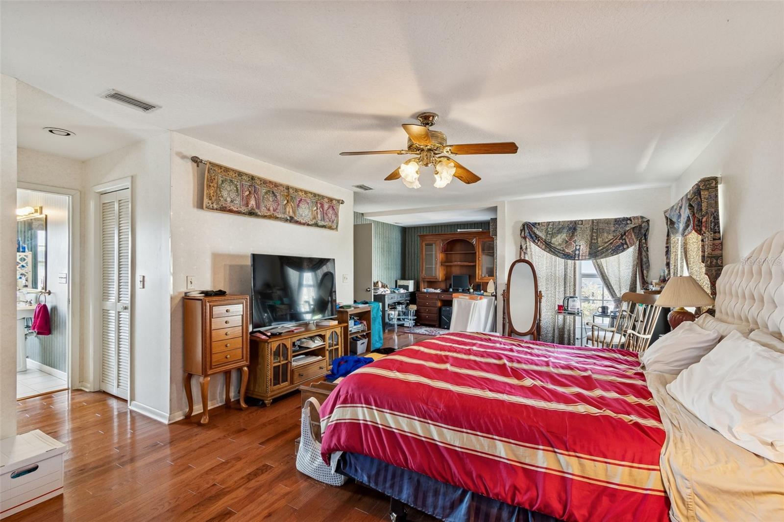 Image 37 of 64 For 19 Sandpiper Road