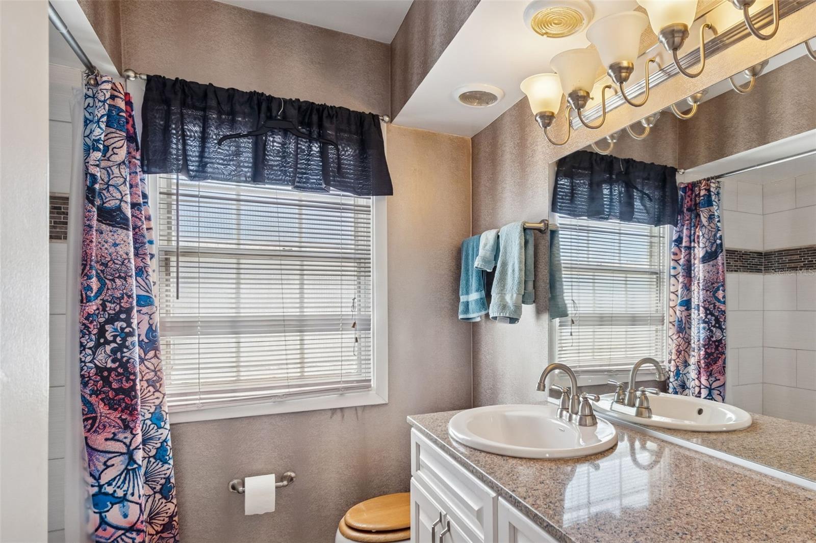 Image 43 of 64 For 19 Sandpiper Road