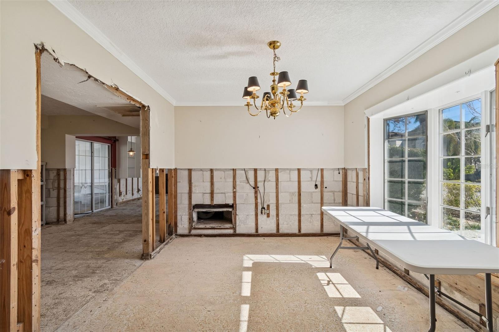 Image 7 of 64 For 19 Sandpiper Road