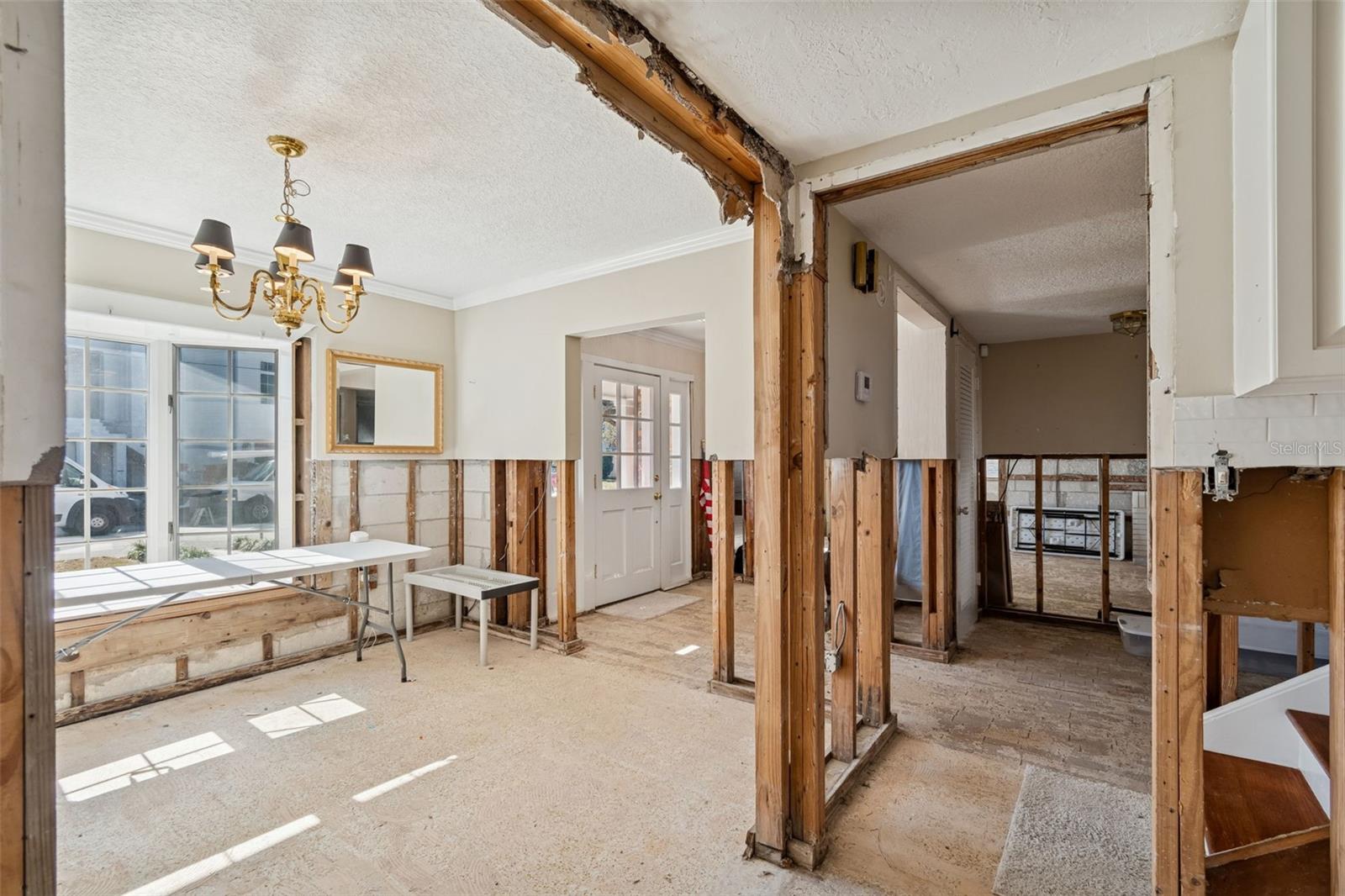 Image 8 of 64 For 19 Sandpiper Road