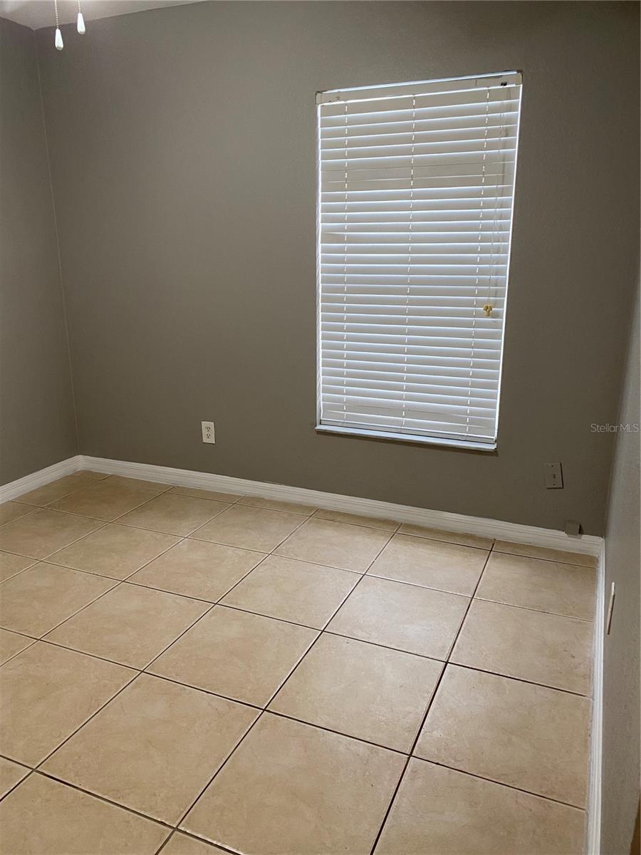 Image 12 of 24 For 11729 Crest Creek Drive