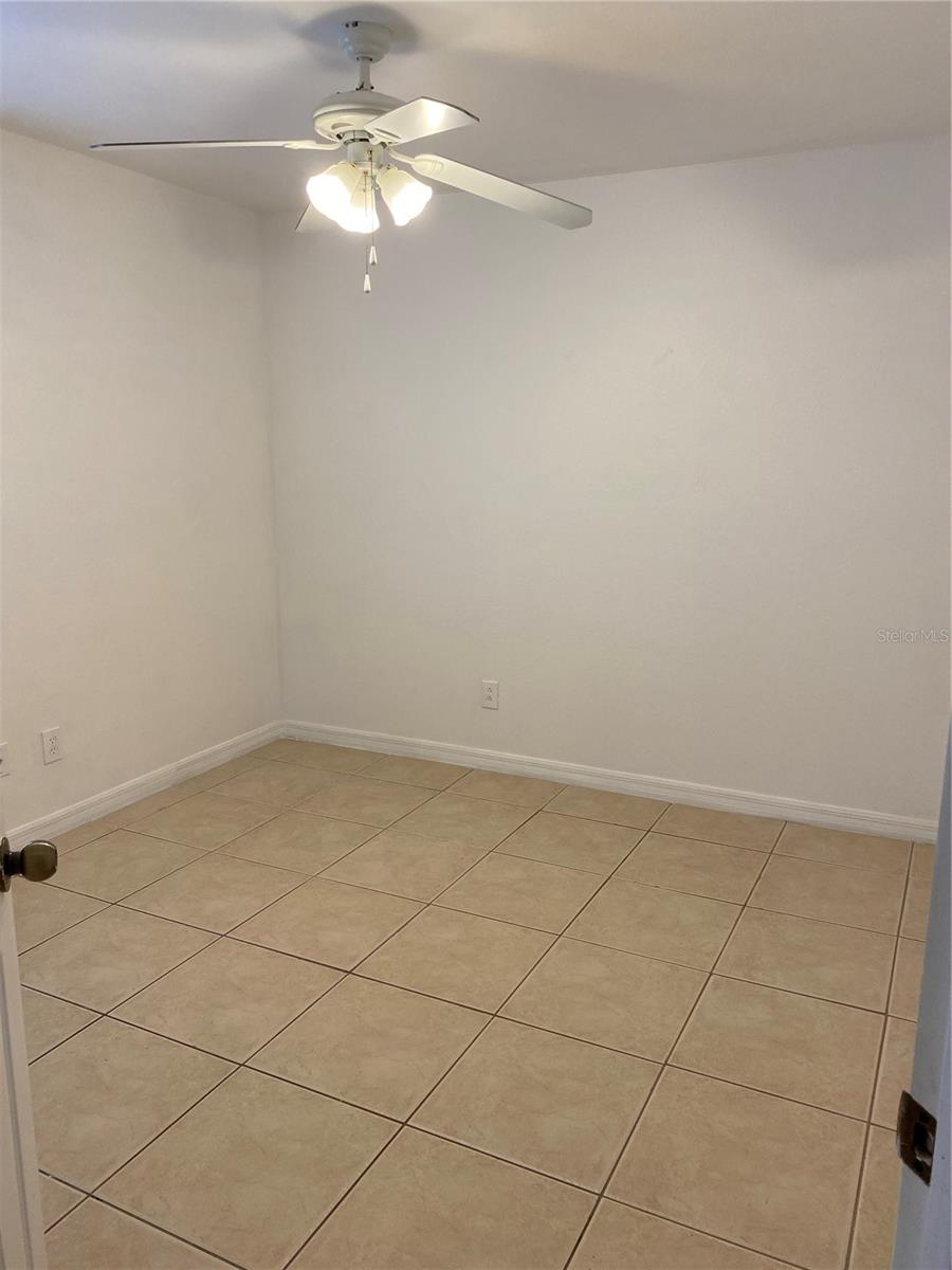 Image 14 of 24 For 11729 Crest Creek Drive