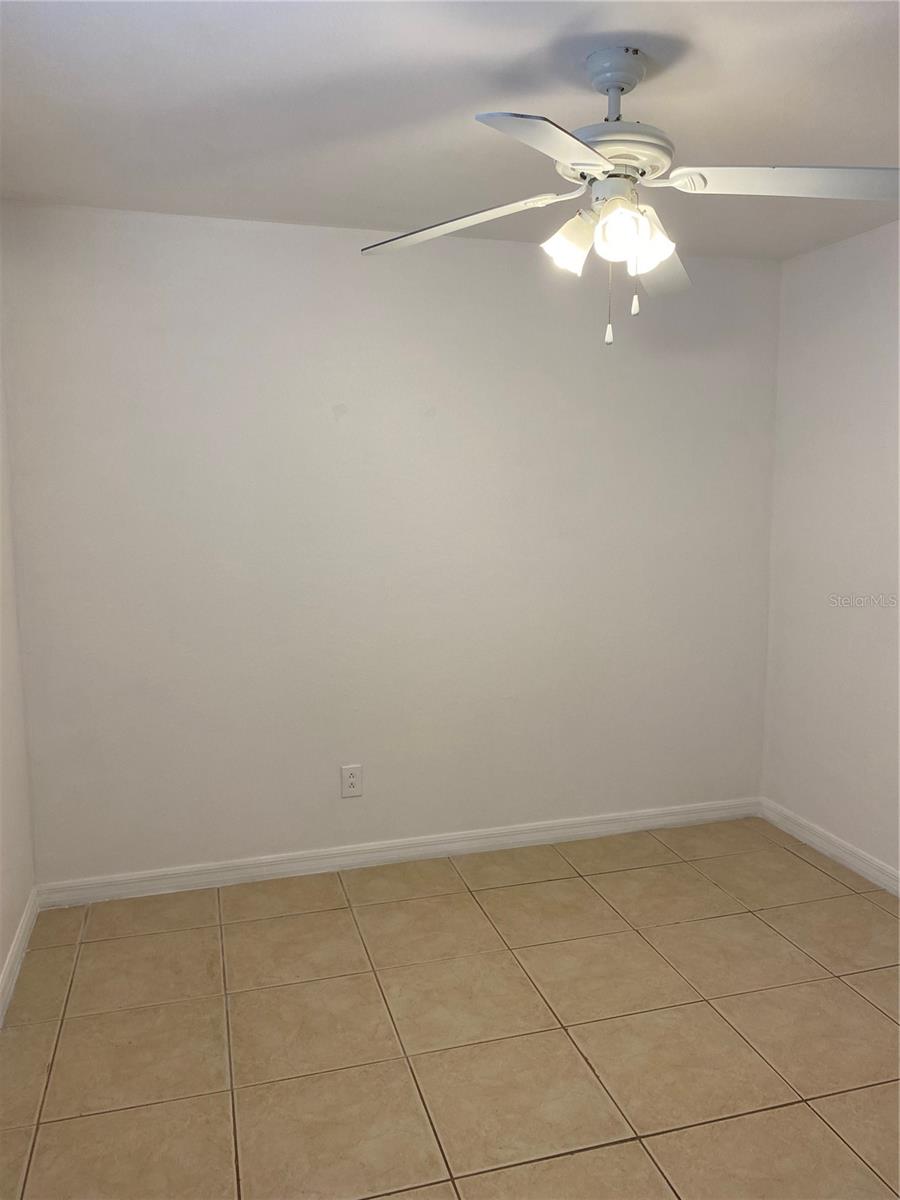 Image 15 of 24 For 11729 Crest Creek Drive