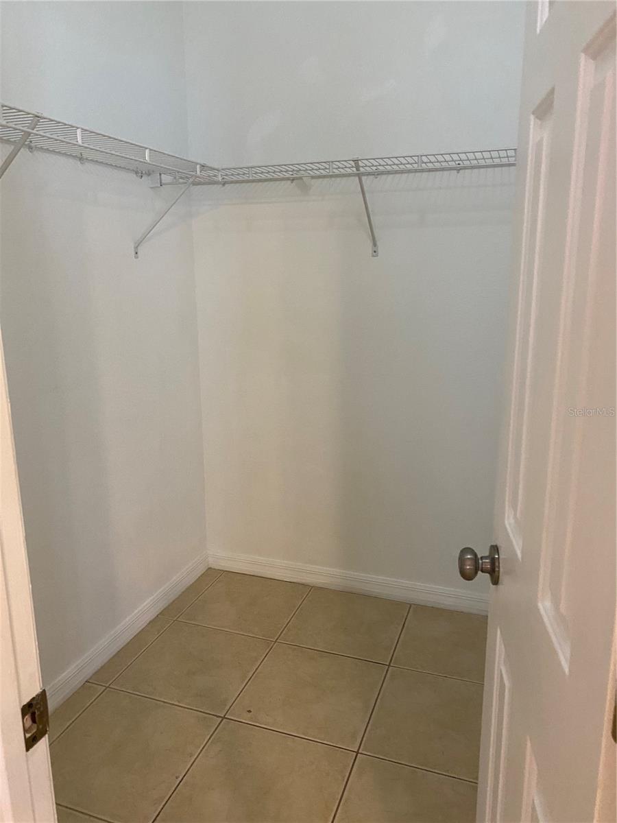 Image 19 of 24 For 11729 Crest Creek Drive