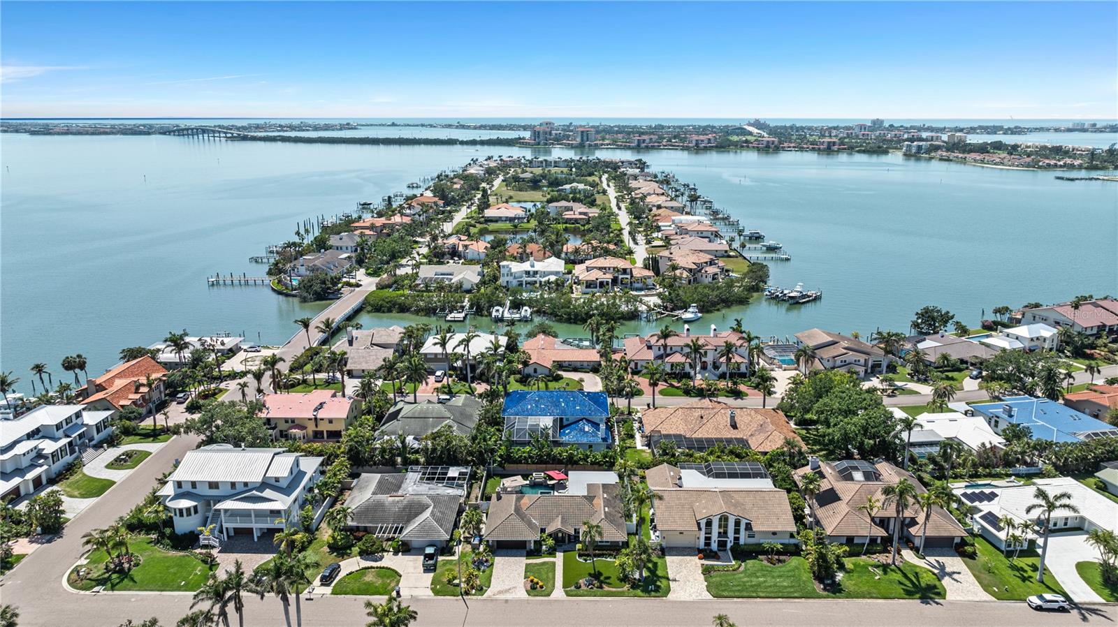 Listing photo id 34 for 6129 Leeland Street S