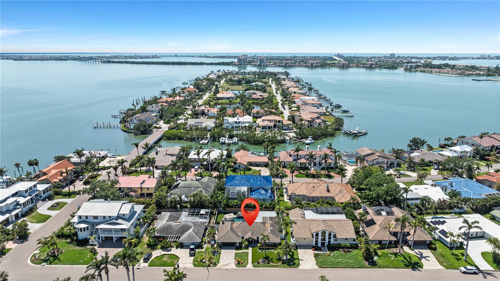 Listing photo id 2 for 6129 Leeland Street S