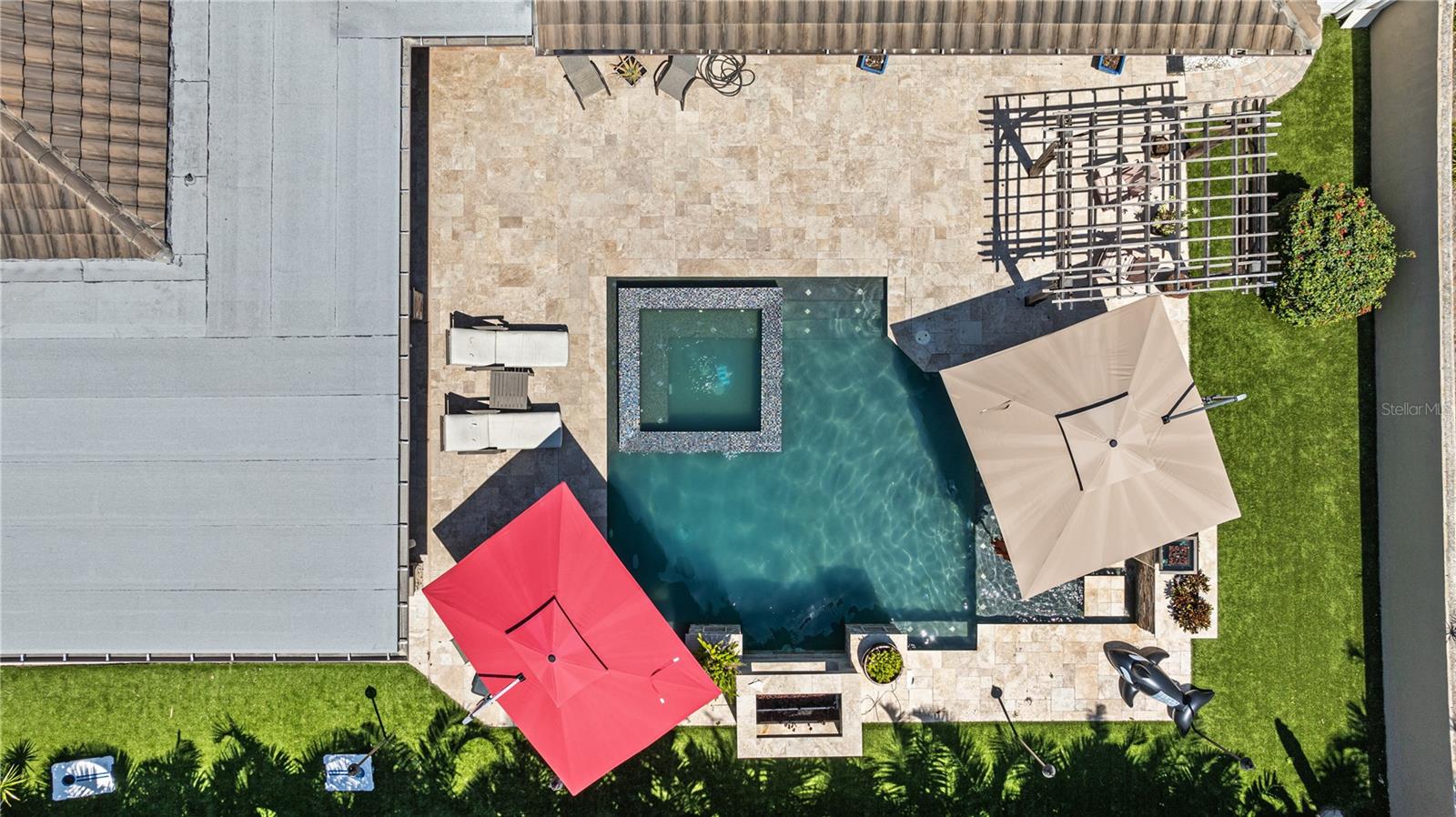 Listing photo id 61 for 6129 Leeland Street S