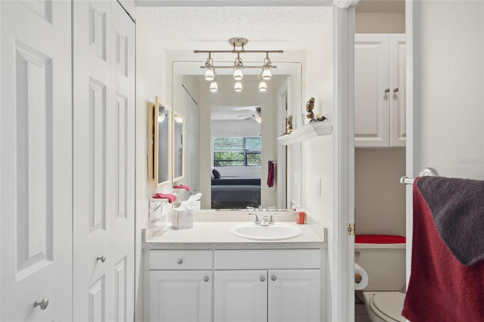 Image 14 of 33 For 1165 Mission Circle 53f