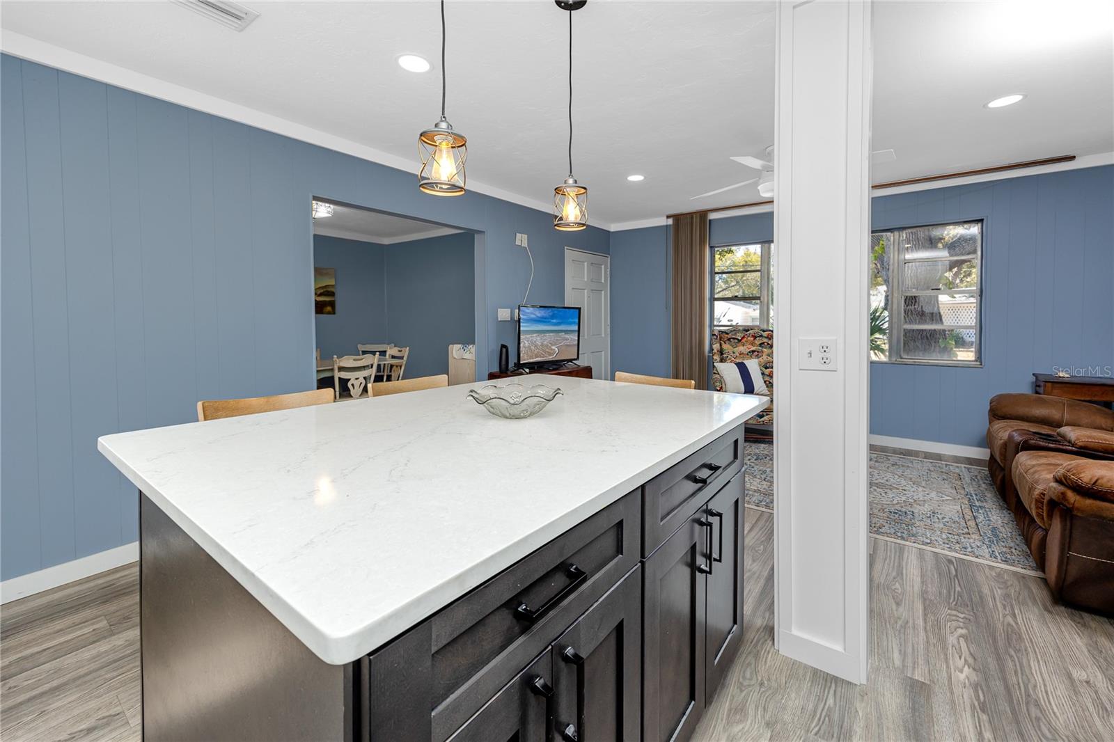 Image 10 of 51 For 731 72nd Street N