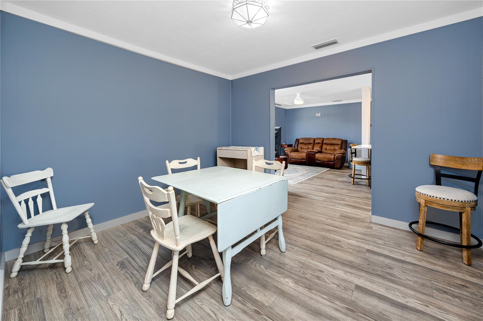 Image 19 of 51 For 731 72nd Street N