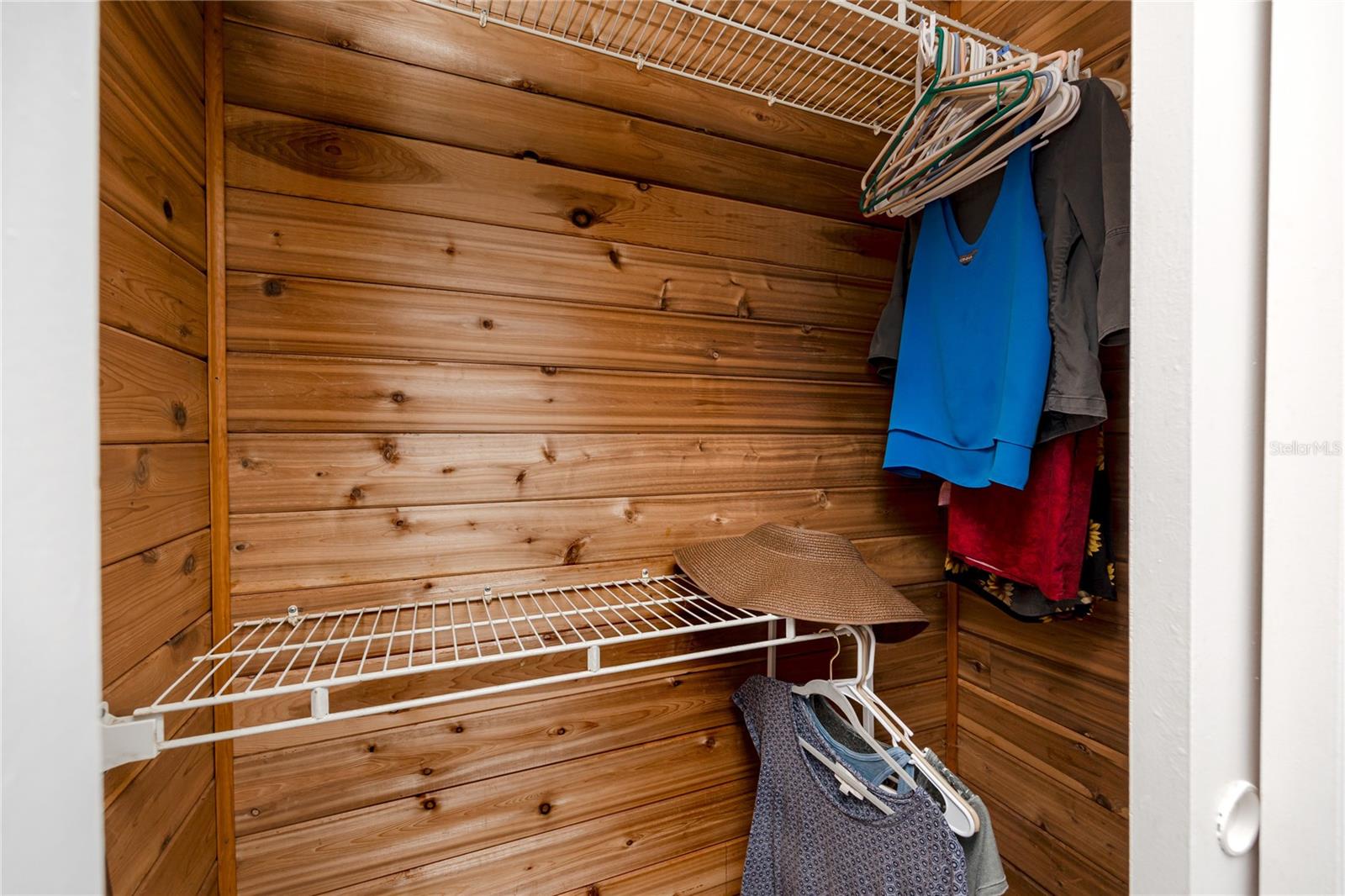 Image 23 of 51 For 731 72nd Street N