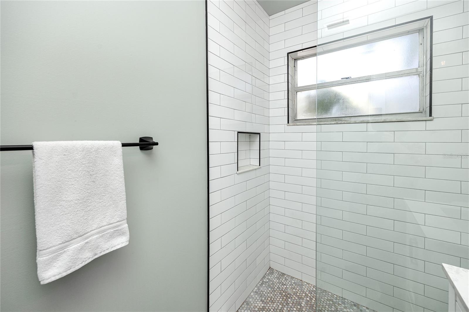 Image 27 of 51 For 731 72nd Street N