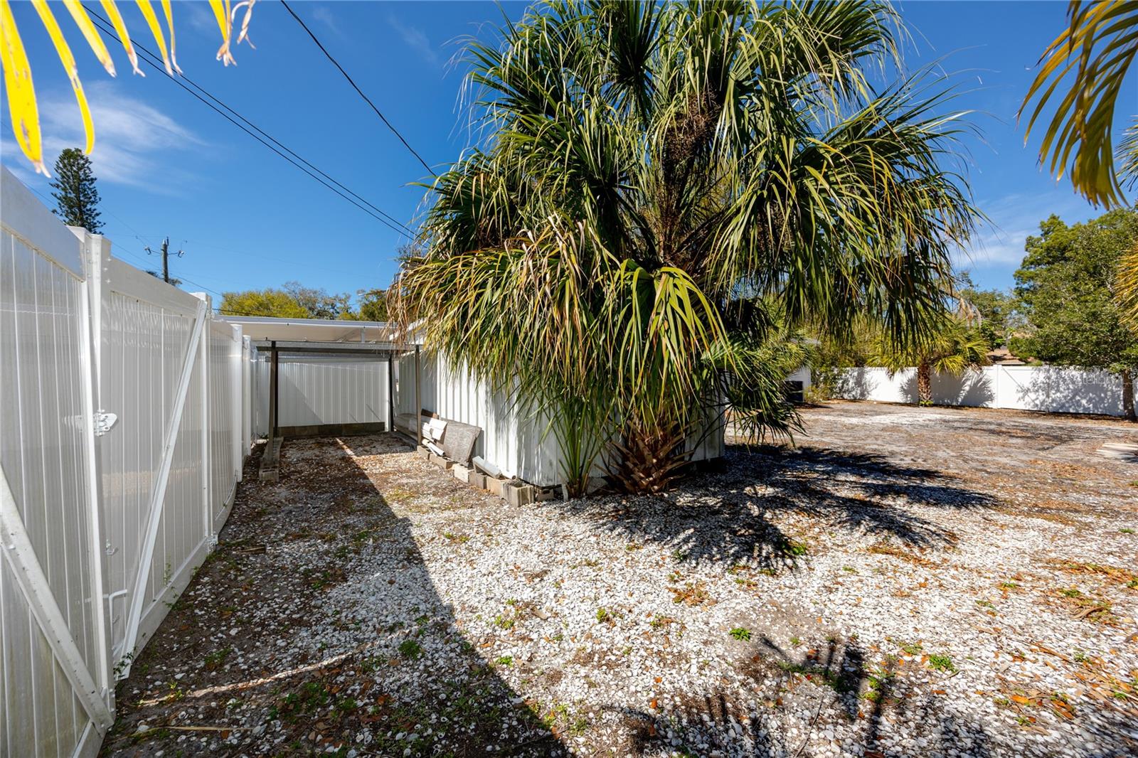 Image 36 of 51 For 731 72nd Street N