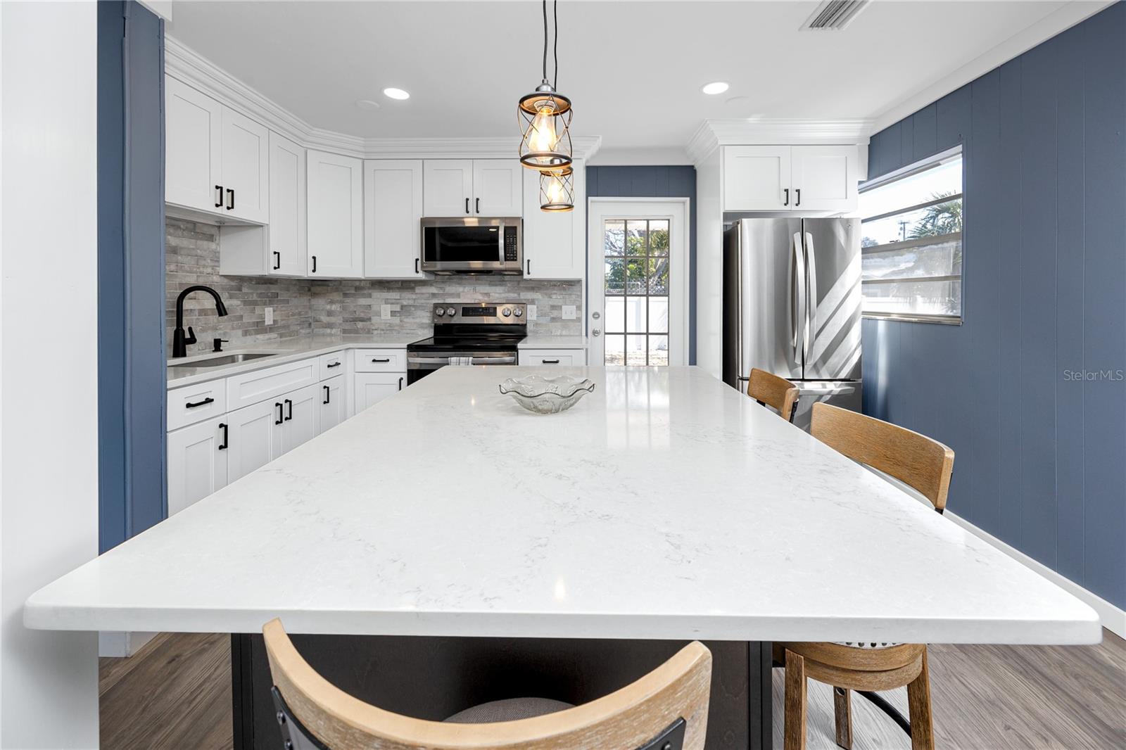 Image 7 of 51 For 731 72nd Street N