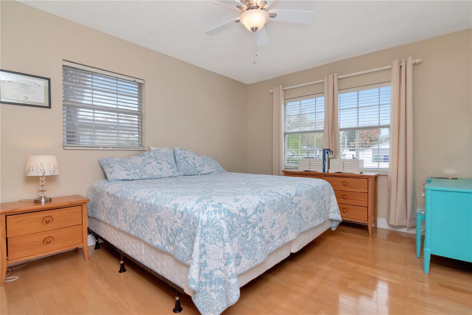 Listing photo id 12 for 10212 Newport Circle