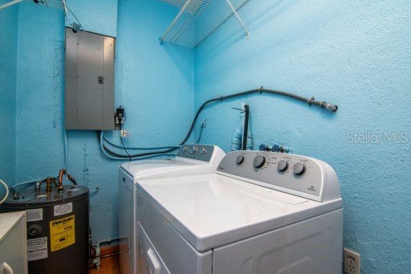 Listing photo id 24 for 10212 Newport Circle