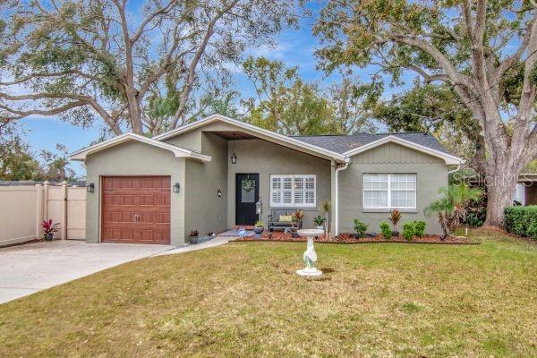 Listing photo id 28 for 10212 Newport Circle