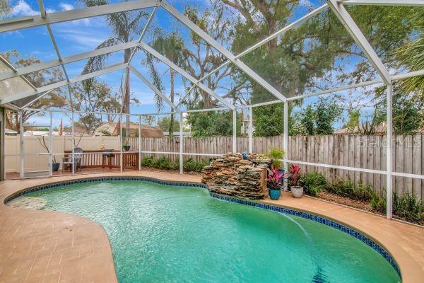 Listing photo id 30 for 10212 Newport Circle