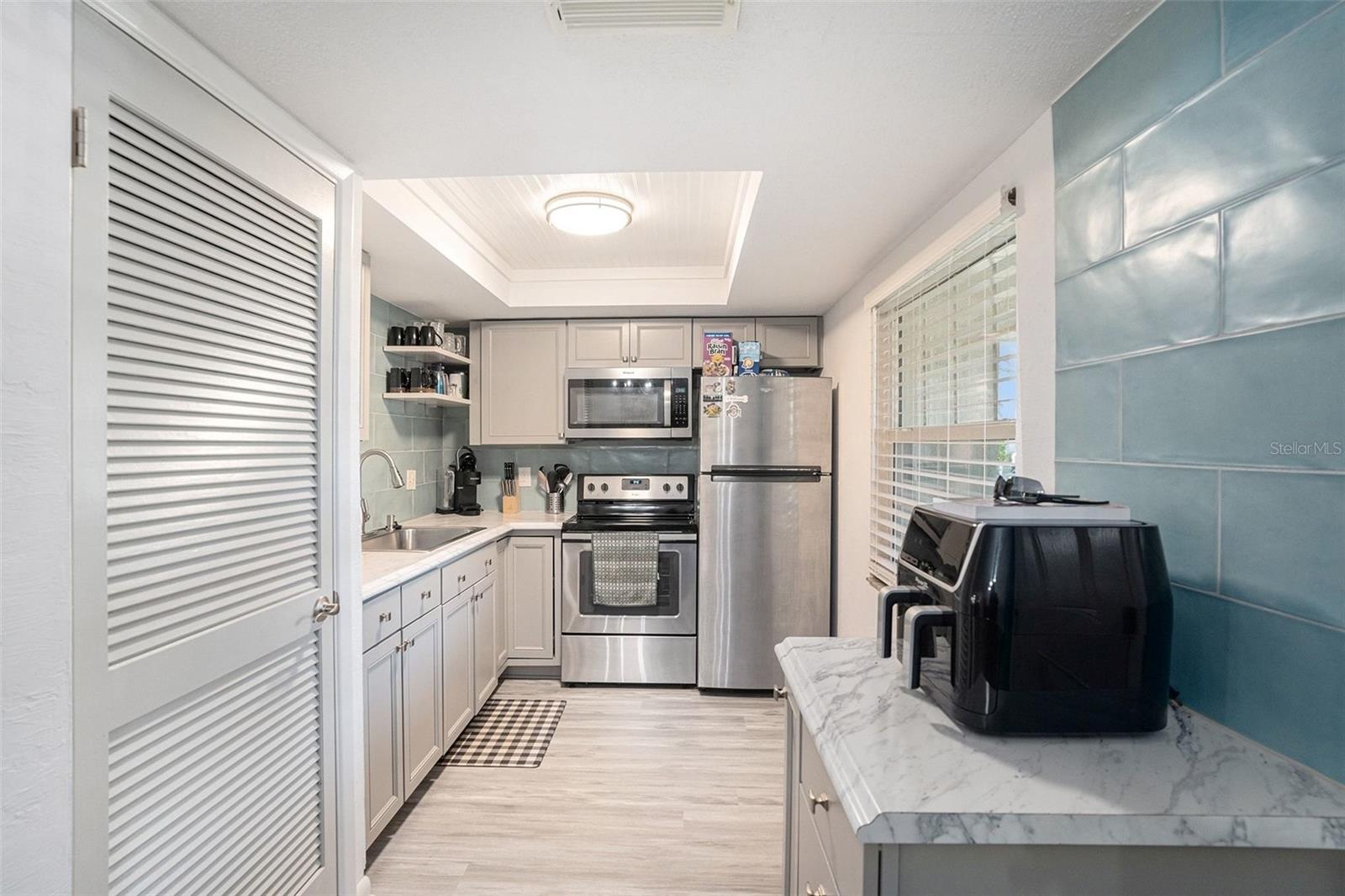 Image 11 of 28 For 870 Virginia Street 105