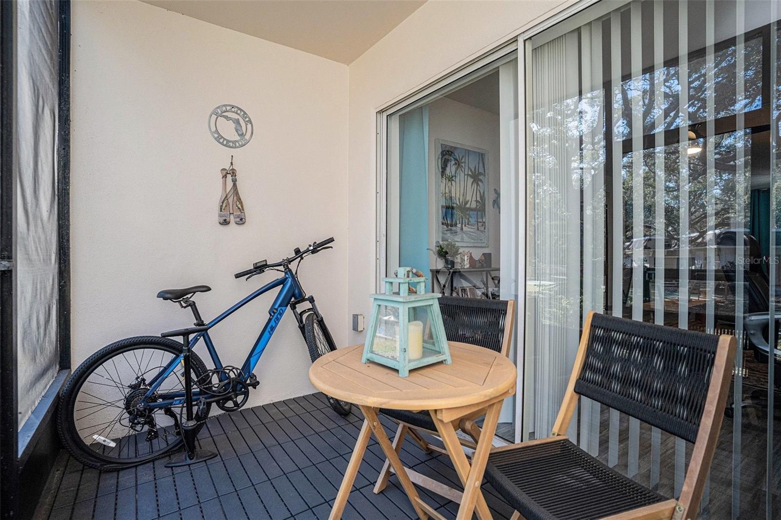 Image 13 of 28 For 870 Virginia Street 105