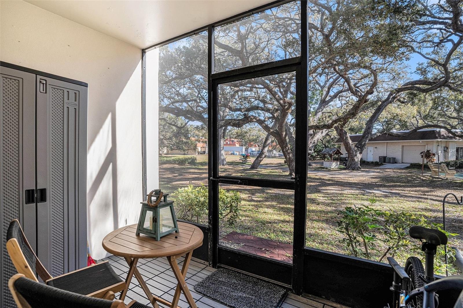 Image 19 of 28 For 870 Virginia Street 105