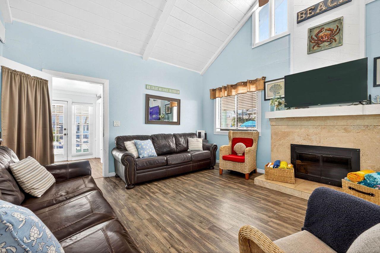 Image 13 of 59 For 26 Cambria Street