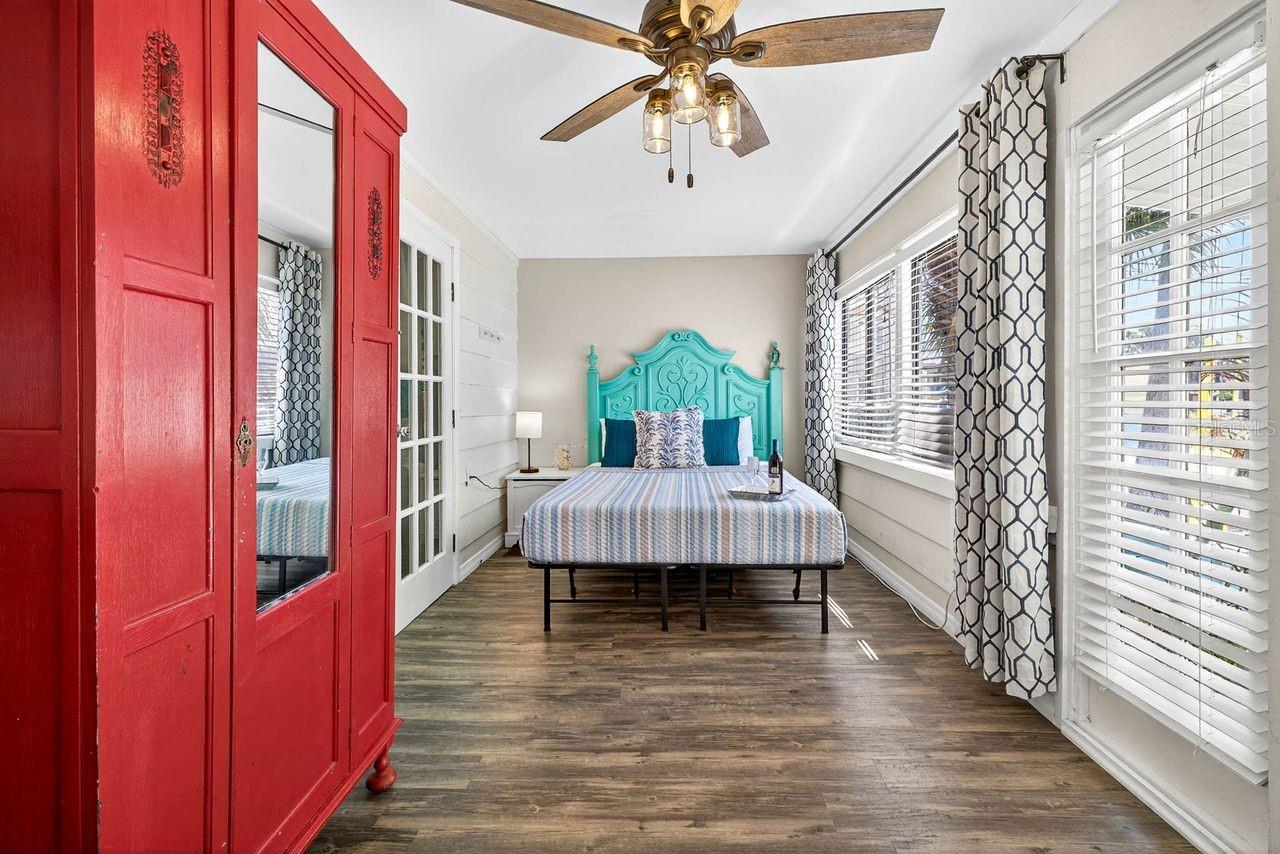 Image 15 of 59 For 26 Cambria Street