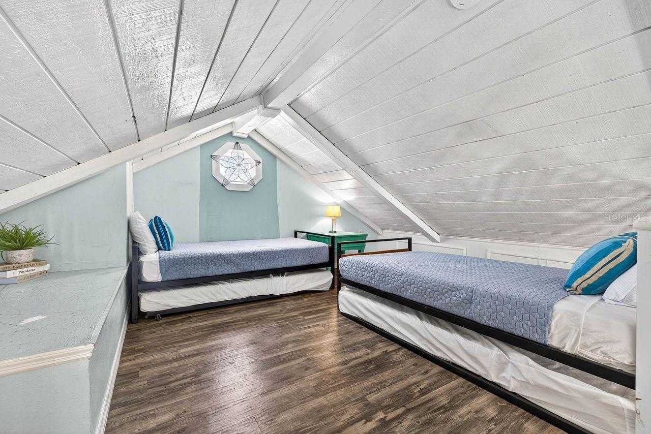 Image 20 of 59 For 26 Cambria Street