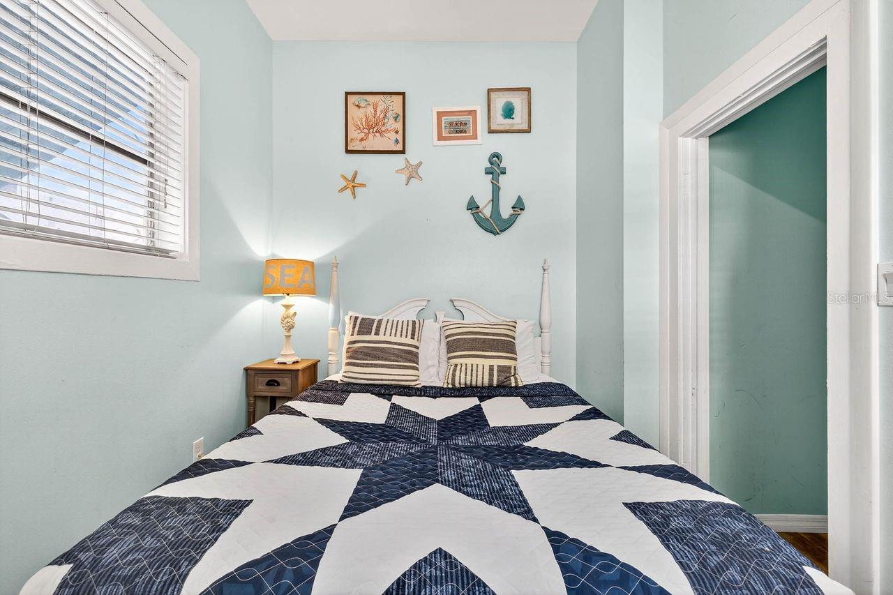 Image 31 of 59 For 26 Cambria Street