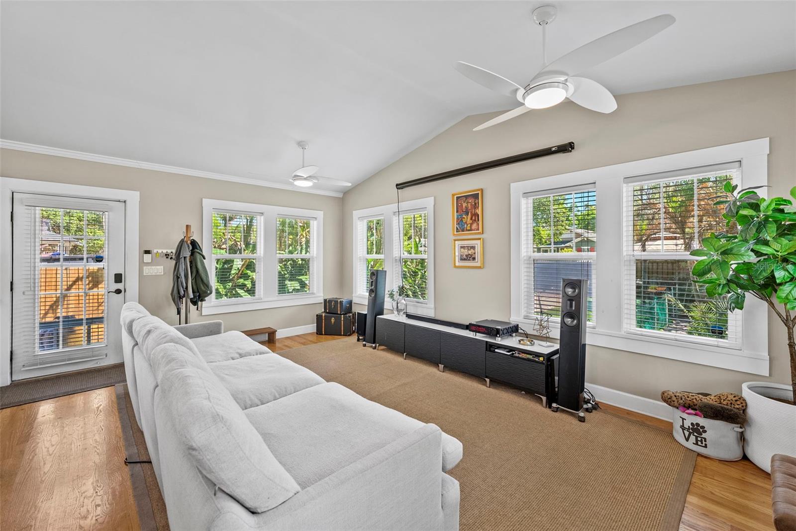 Image 34 of 64 For 5605 9th Street