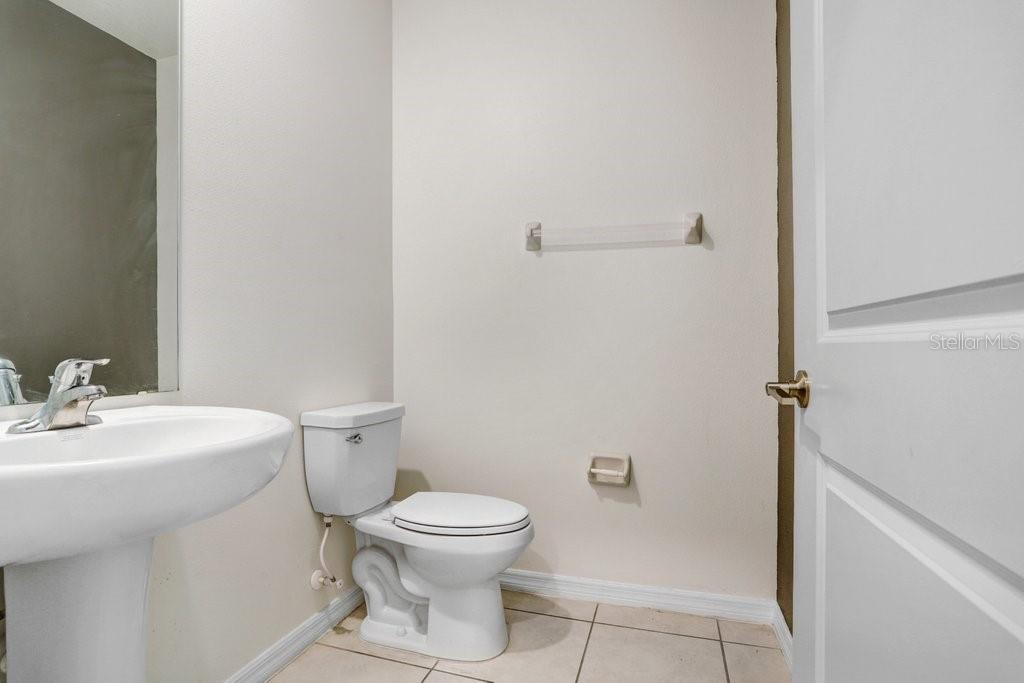 Image 12 of 31 For 6384 Ten Acre Court