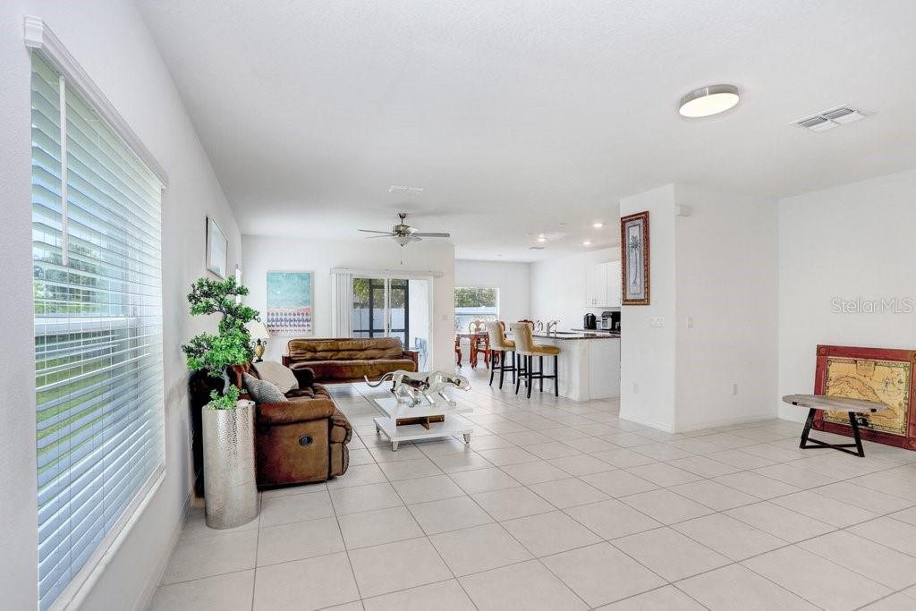 Image 8 of 31 For 6384 Ten Acre Court