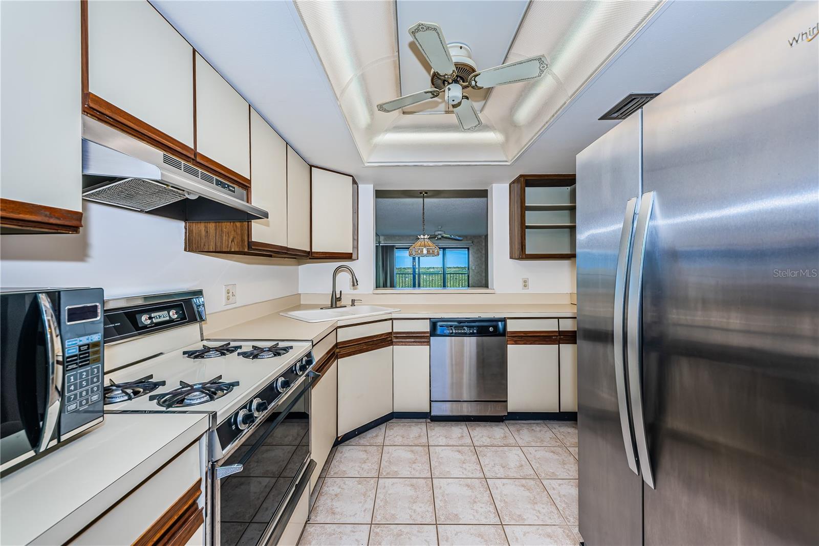 Image 17 of 64 For 5400 Park Street N 708