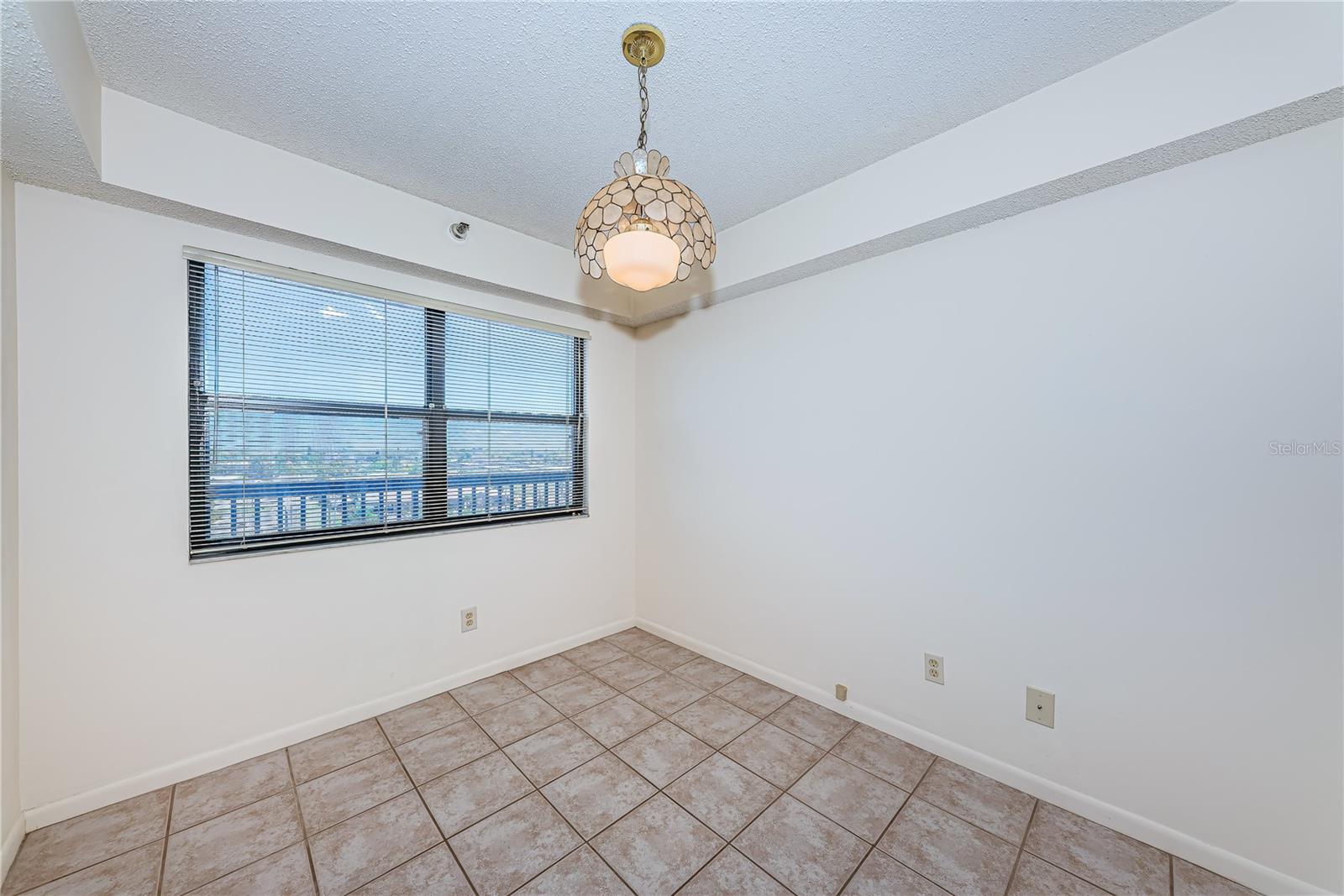 Image 24 of 64 For 5400 Park Street N 708