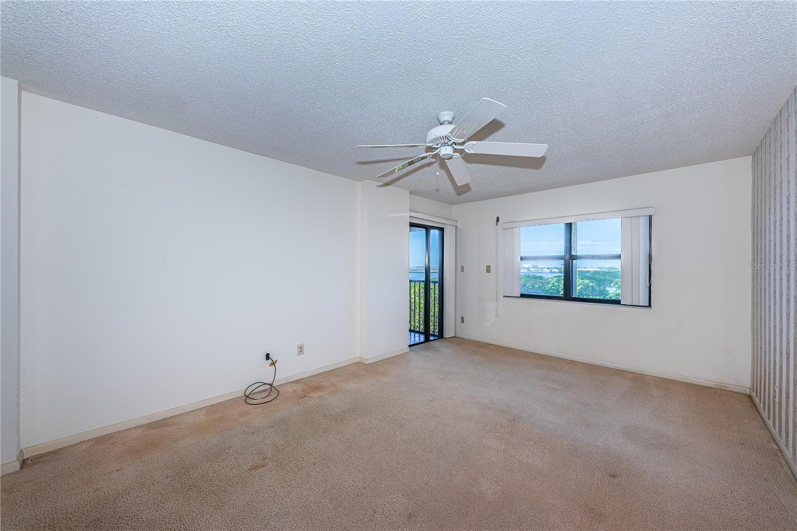 Image 40 of 64 For 5400 Park Street N 708