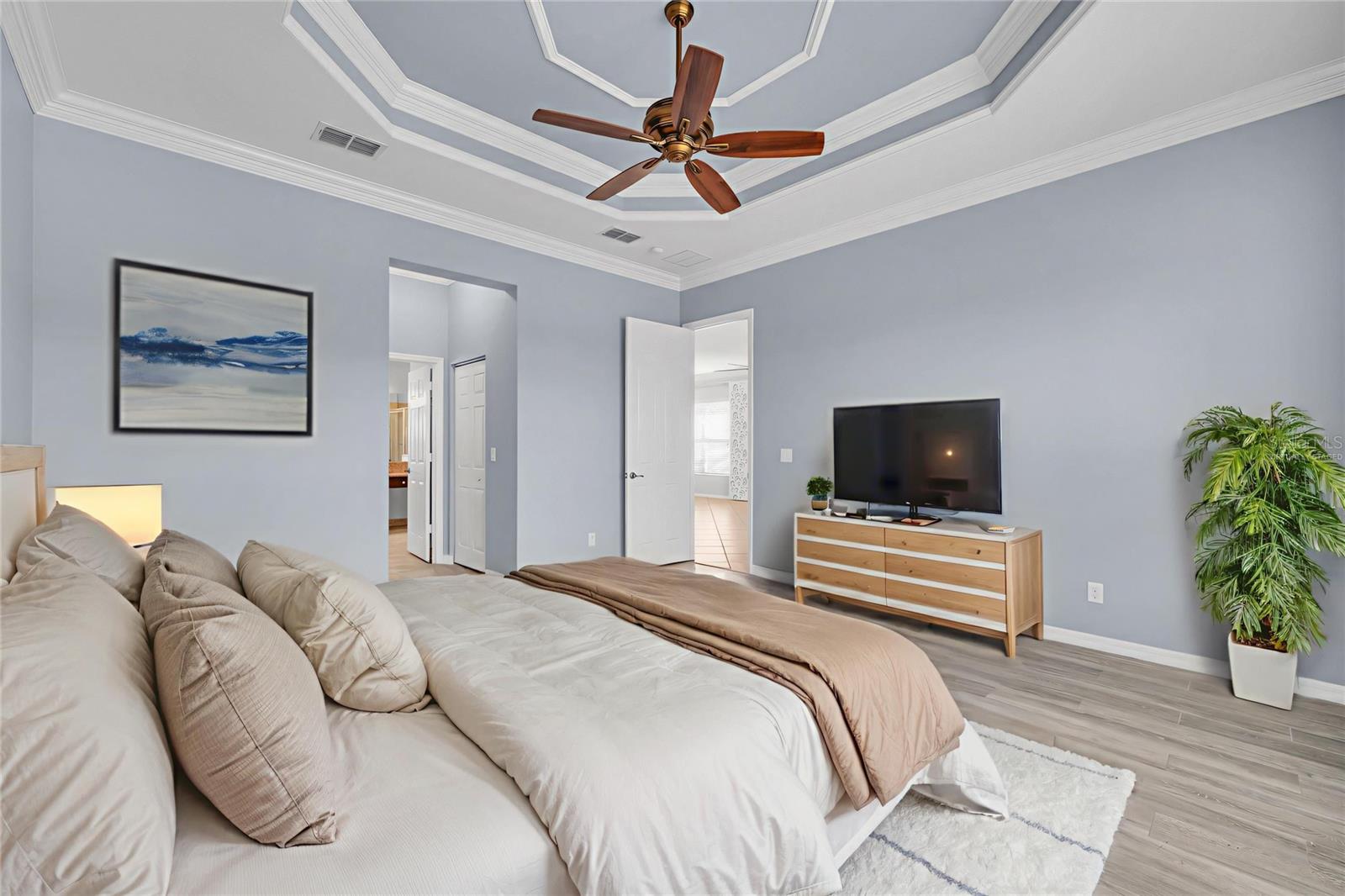 Listing photo id 18 for 5002 Indian Shores Place