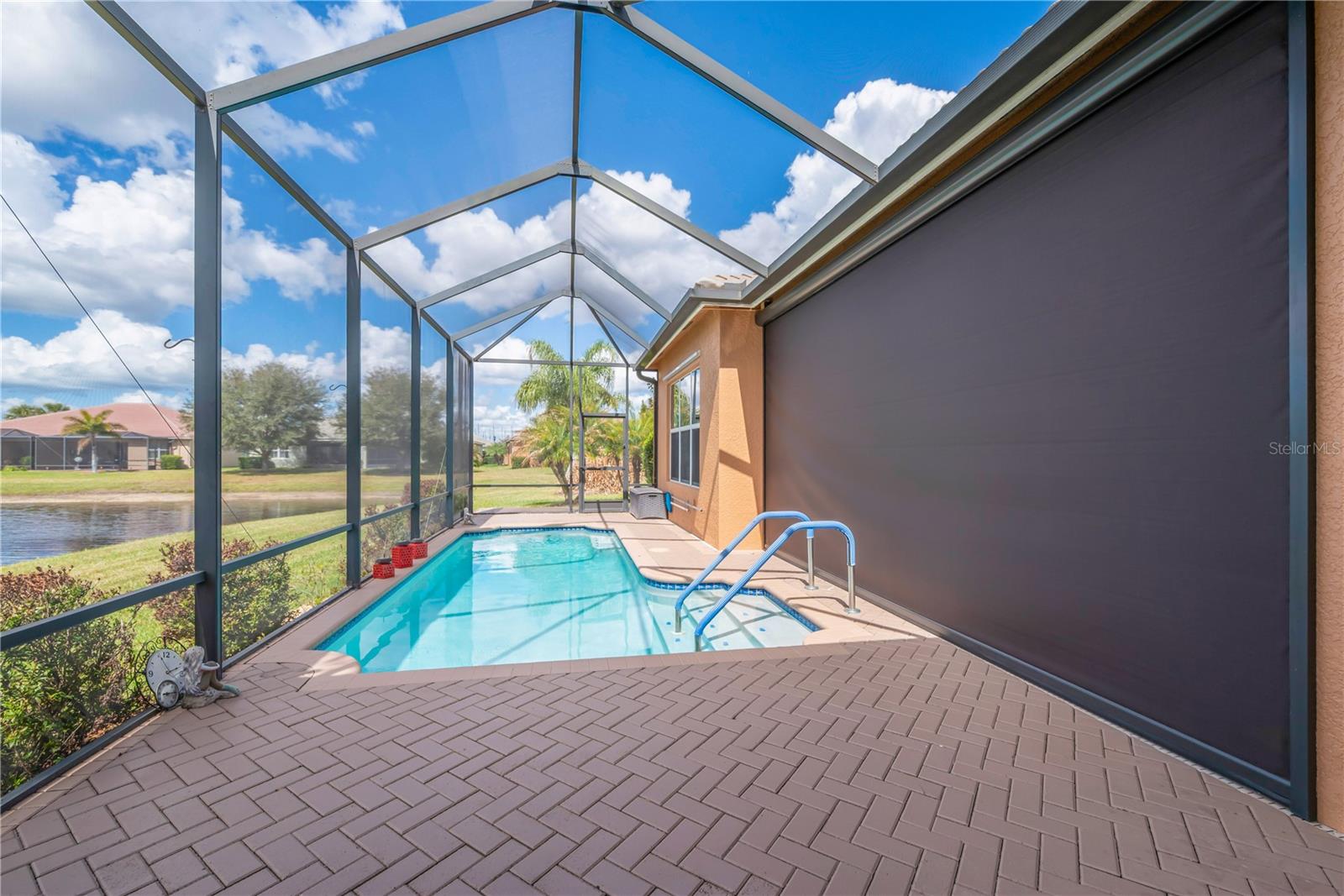 Listing photo id 28 for 5002 Indian Shores Place