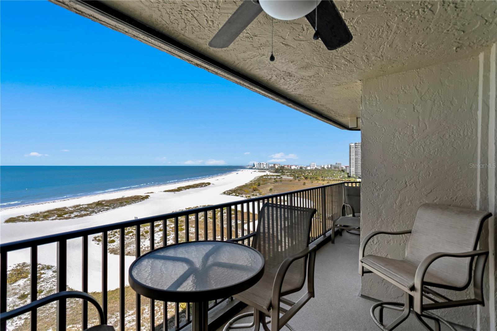 Listing photo id 0 for 1290 Gulf Boulevard 1002