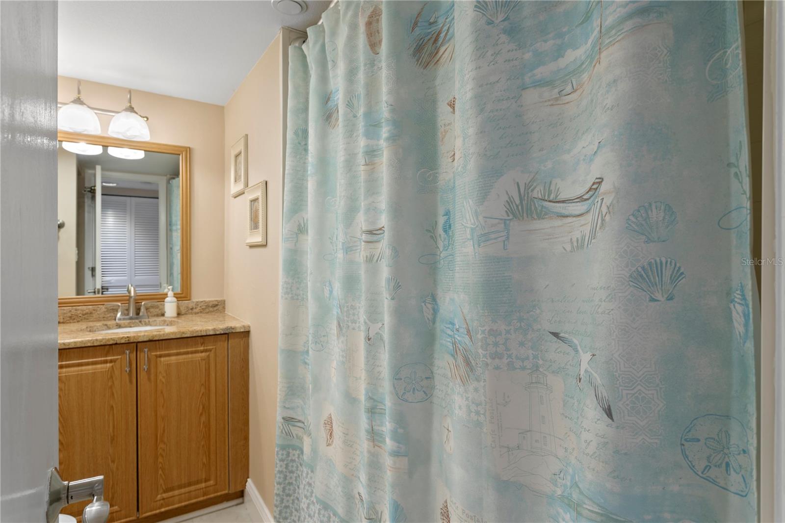 Listing photo id 25 for 1290 Gulf Boulevard 1002