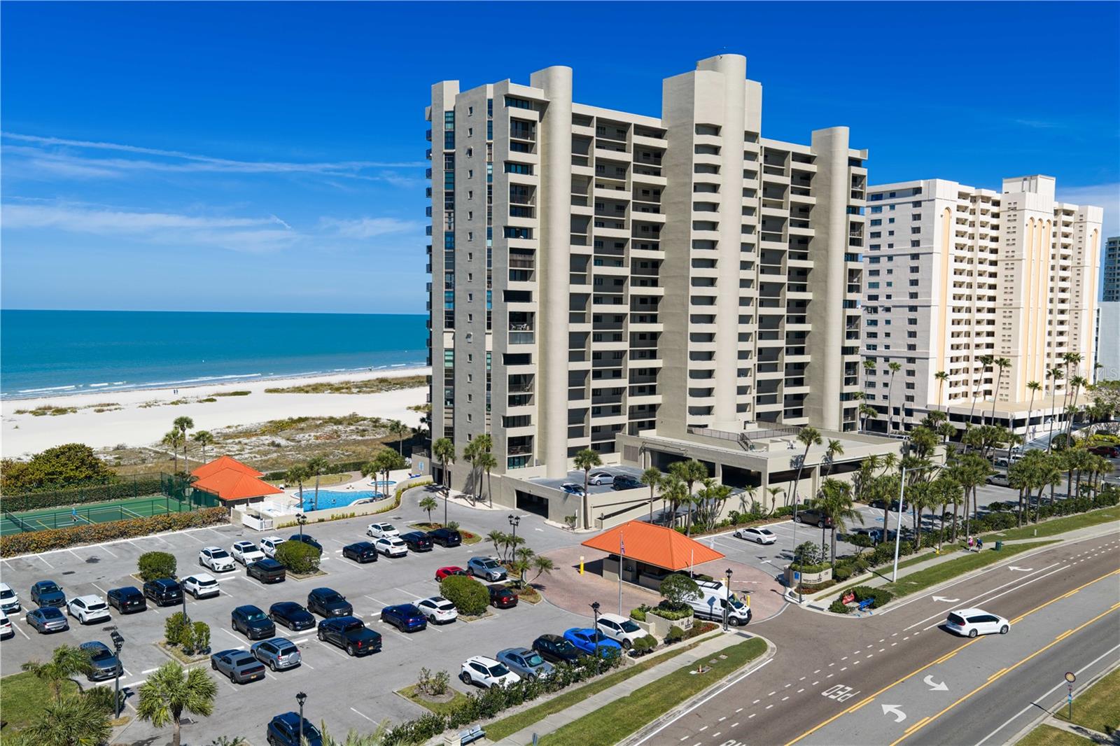 Listing photo id 26 for 1290 Gulf Boulevard 1002