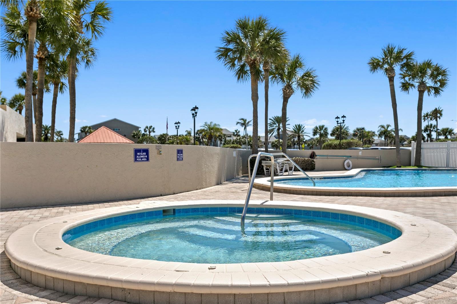 Listing photo id 29 for 1290 Gulf Boulevard 1002