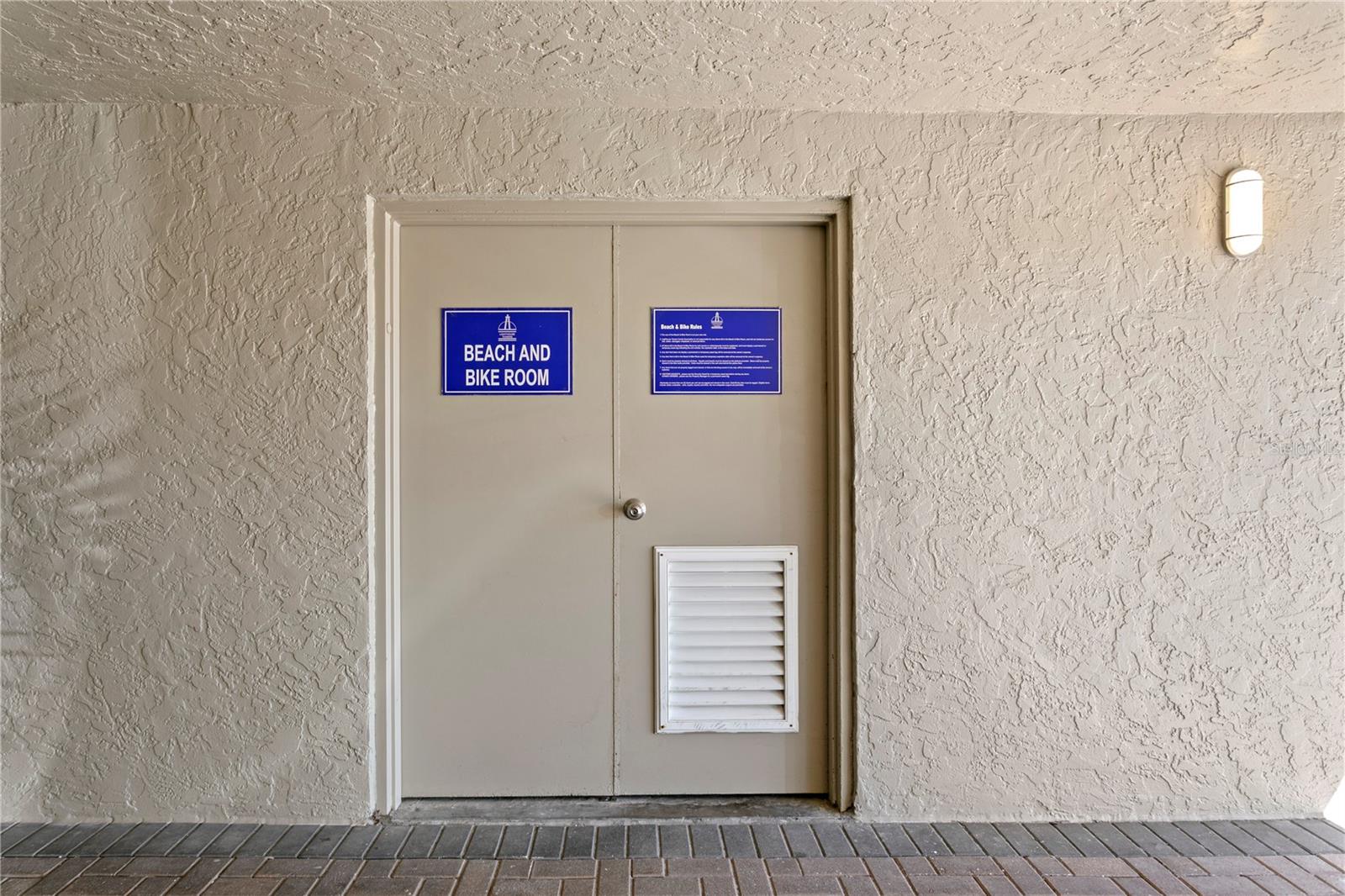 Listing photo id 34 for 1290 Gulf Boulevard 1002