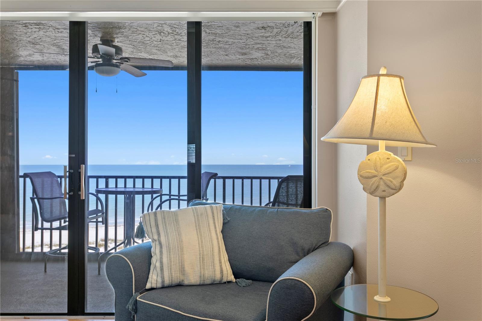 Listing photo id 7 for 1290 Gulf Boulevard 1002