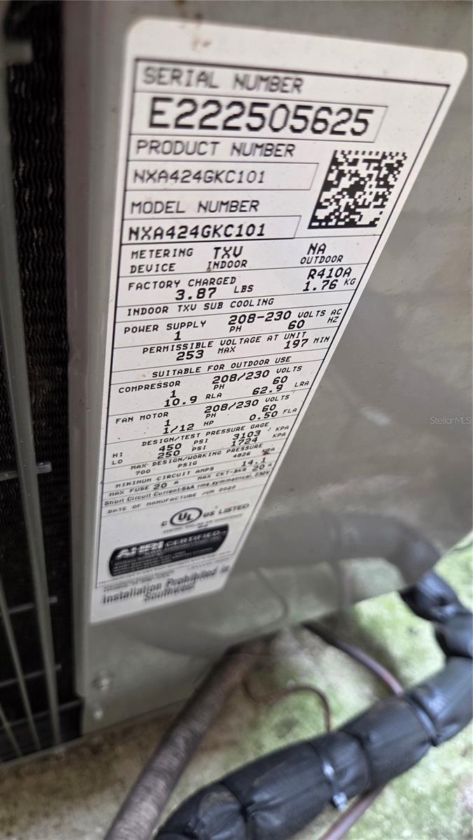 Image 24 of 34 For 8630 Mallard Reserve Drive 105